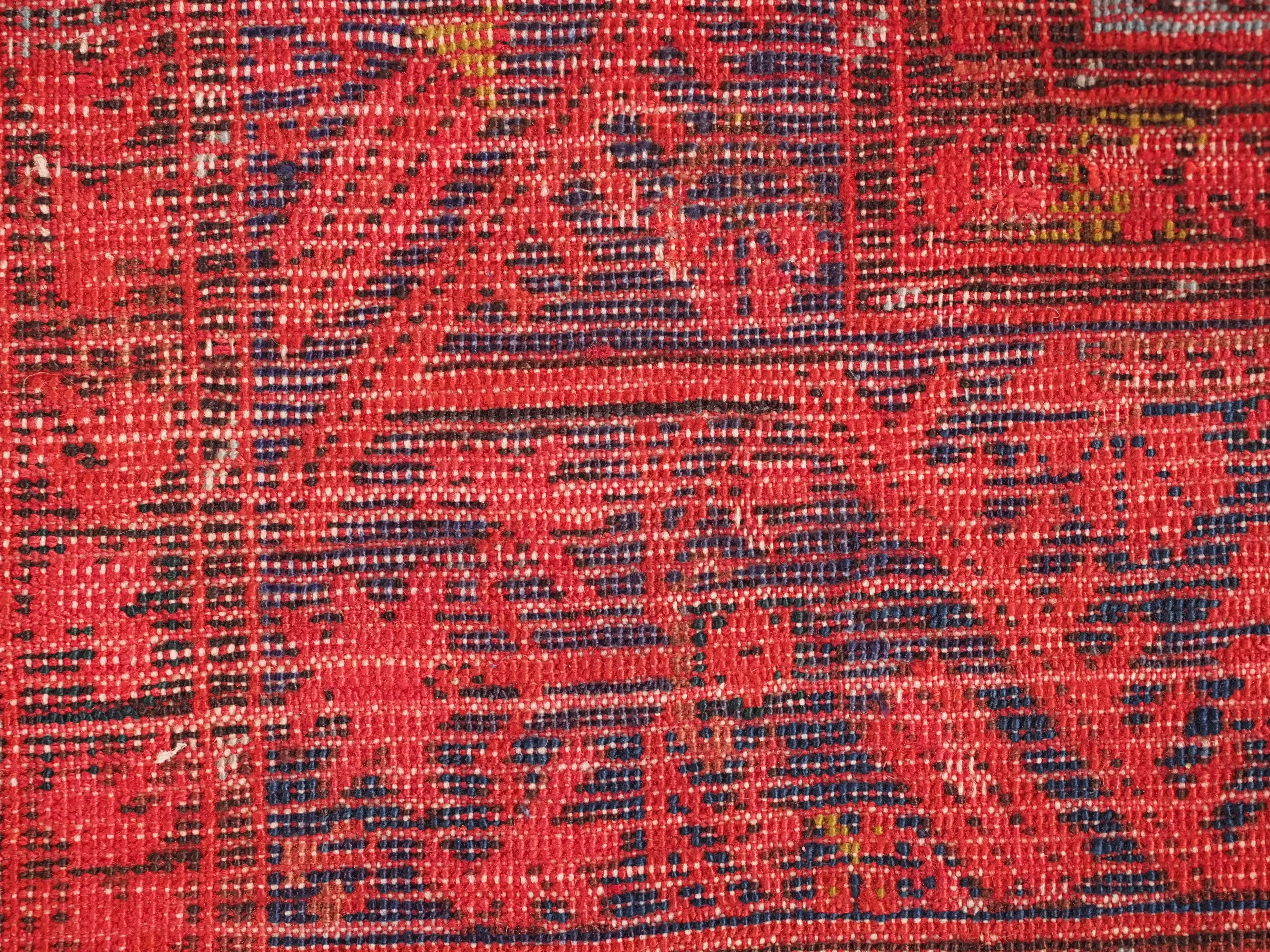  Antique Turkish Komurcu Kula rug of traditional desiign.  Circa 1900. For Sale 8