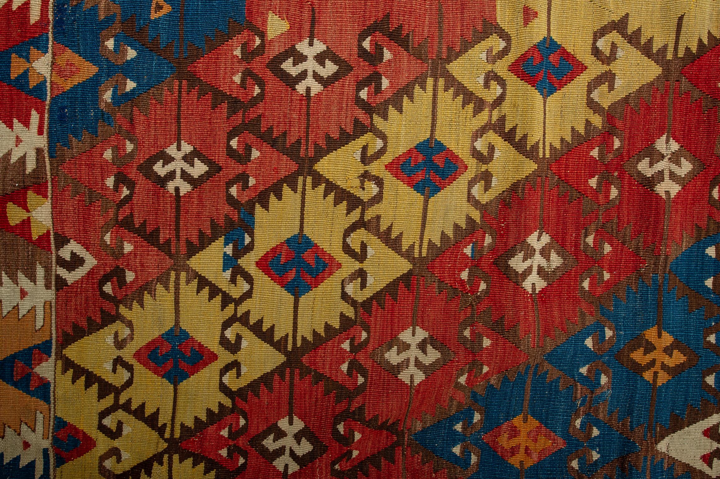 Antique Turkish Konya Kilim In Good Condition In Alessandria, Piemonte