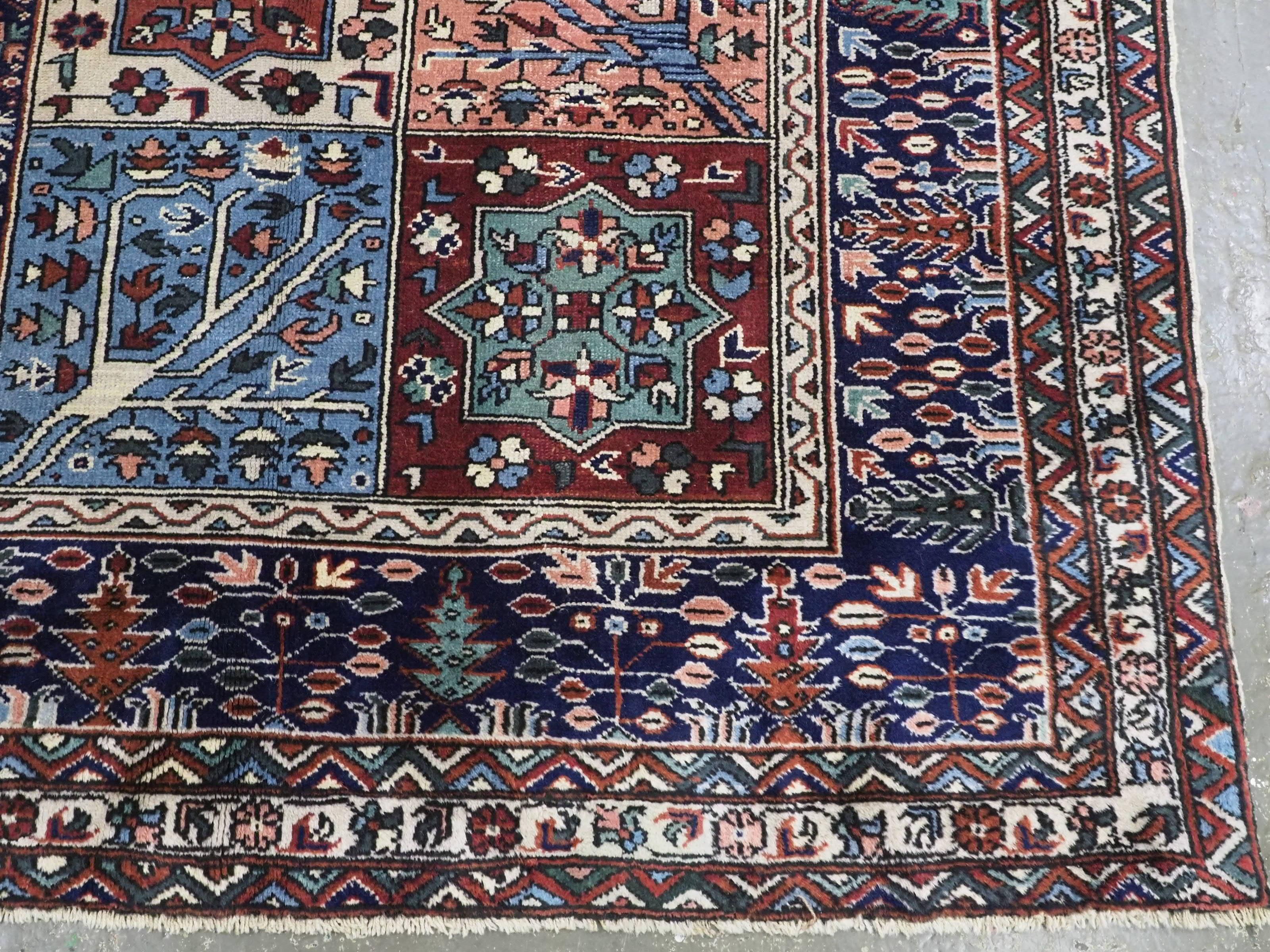 Antiker türkischer Kula-Teppich mit traditionellem persischen Garten-Design.  Um 1900. im Angebot 6