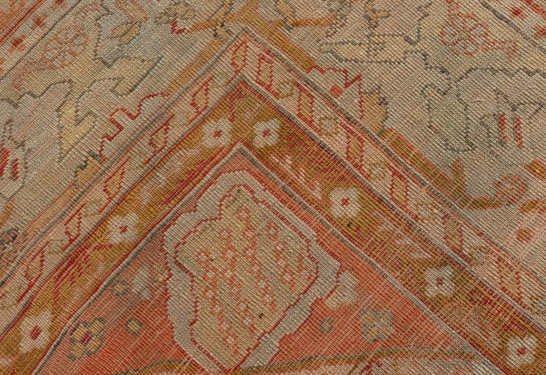 Antiker türkischer großer Oushak farbenfroher Teppich in Lachs, Grün, Gelb, Orange im Angebot 13