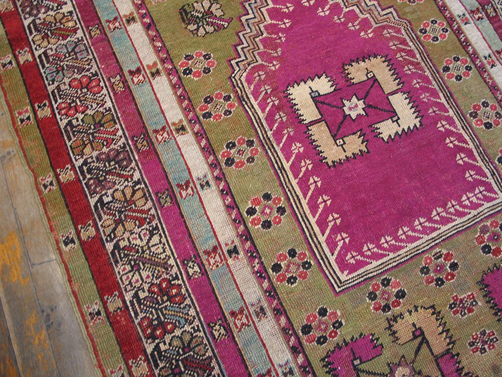 19th Century Turkish Anatolian Melas Prayer Rug ( 4 x 6' - 122 x 183 ) (Handgeknüpft) im Angebot