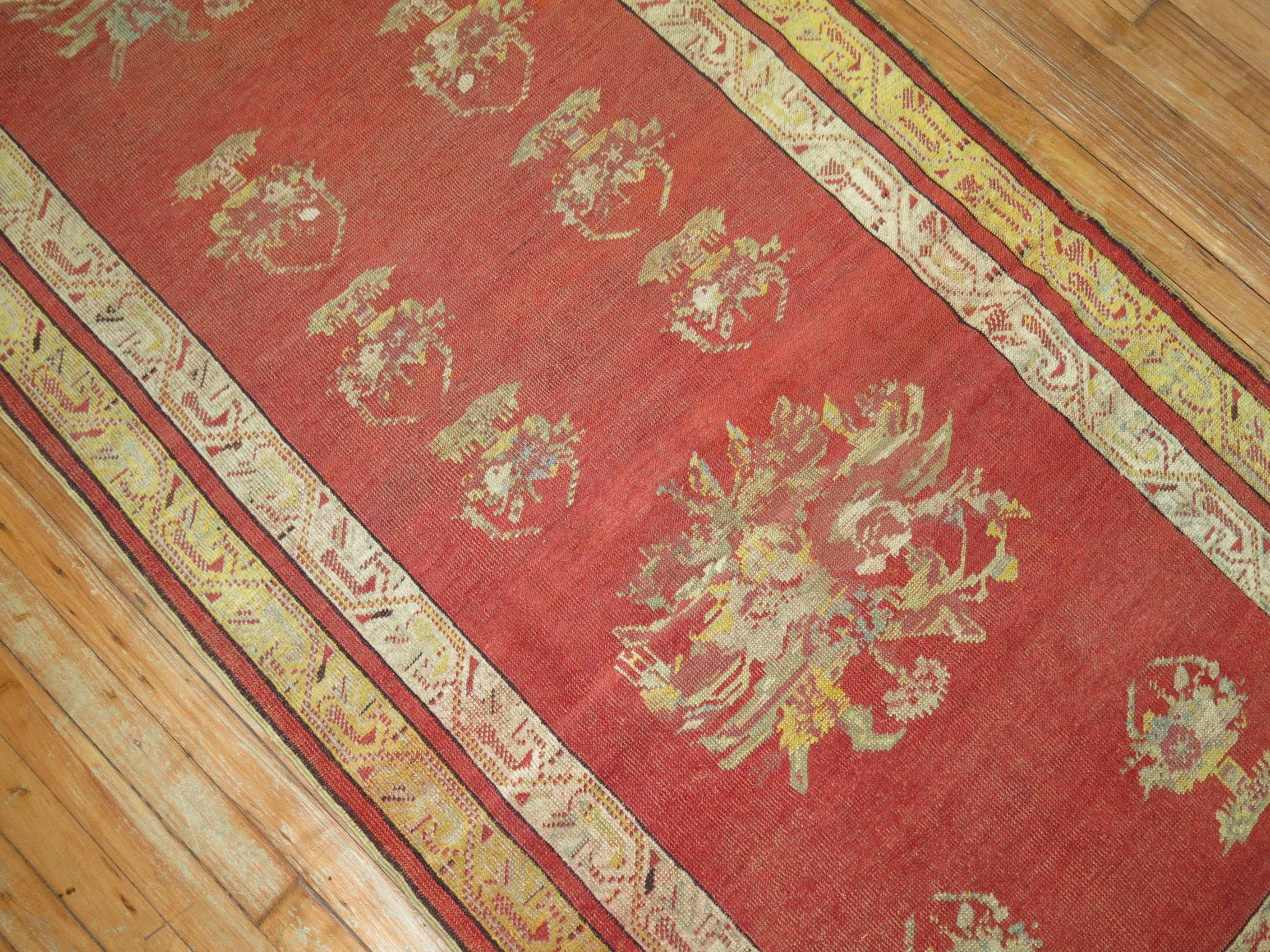 Turc Tapis de couloir turc ancien Melas en vente