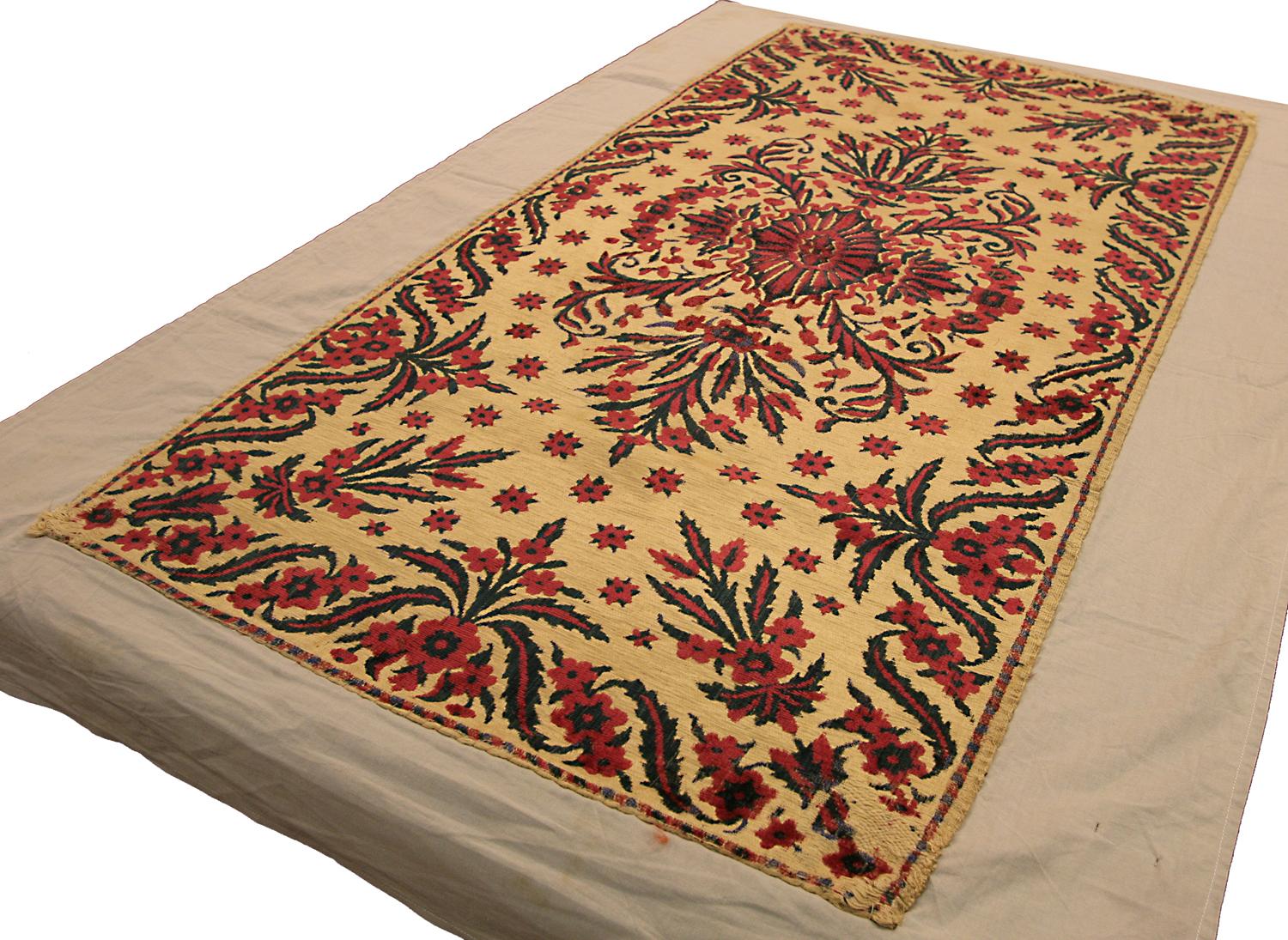 Antikes türkisches, osmanisches, beigefarbenes Textil mit Hintergrund, 19. Jahrhundert (Sonstiges) im Angebot