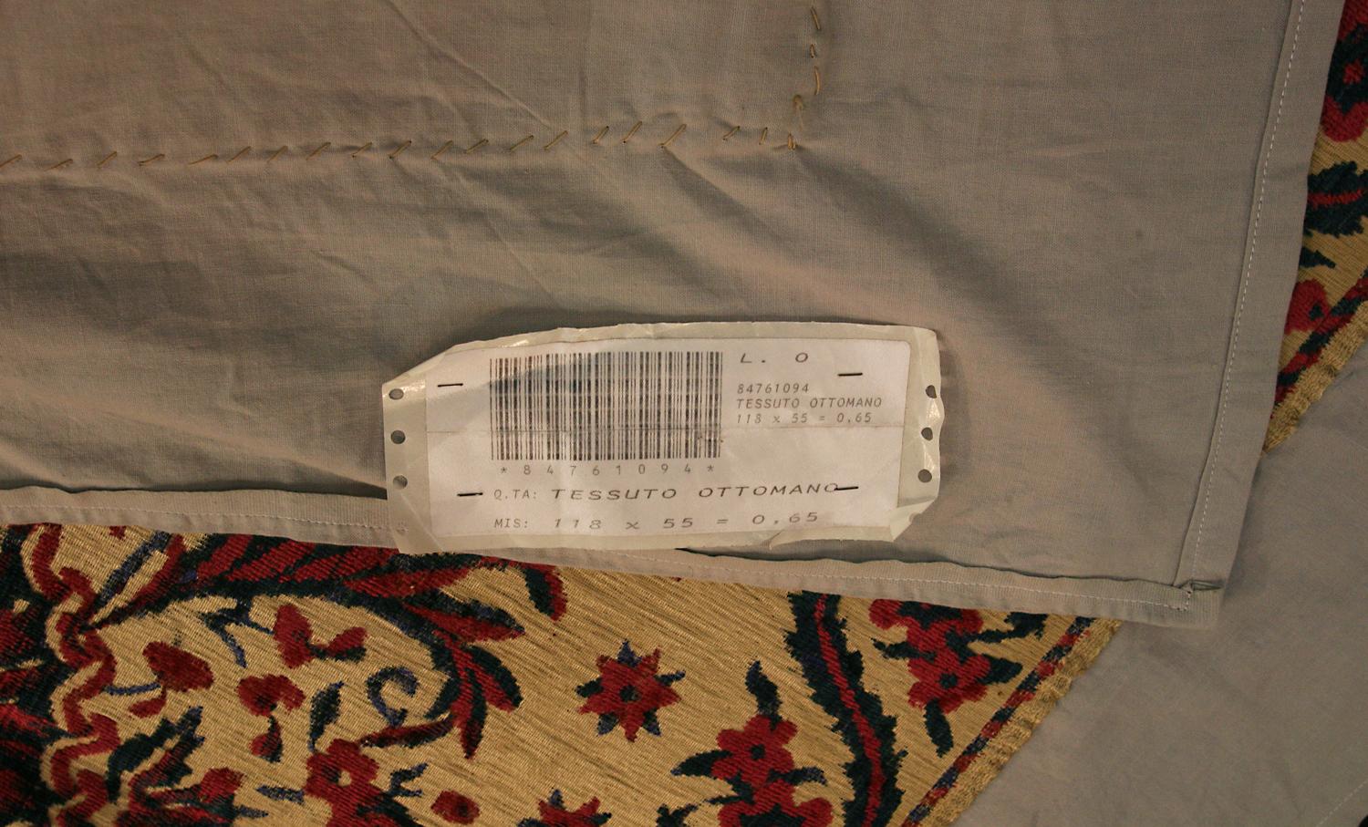 Antikes türkisches, osmanisches, beigefarbenes Textil mit Hintergrund, 19. Jahrhundert (Handgeknüpft) im Angebot