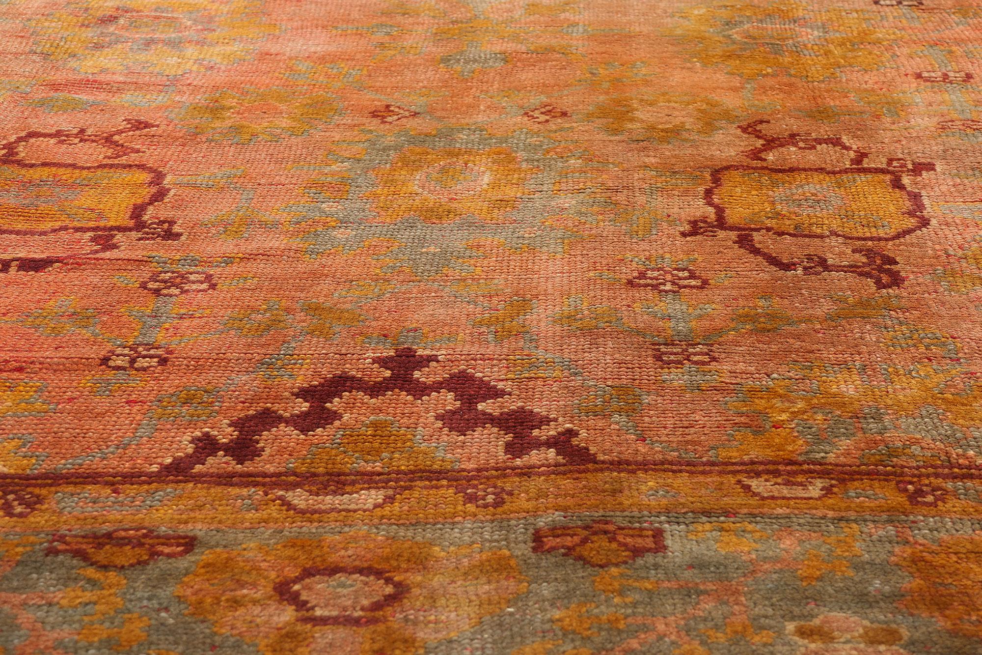 Late 19th Century Antique Turkish Oushak Rug with Traditional Style In Good Condition For Sale In Dallas, TX
