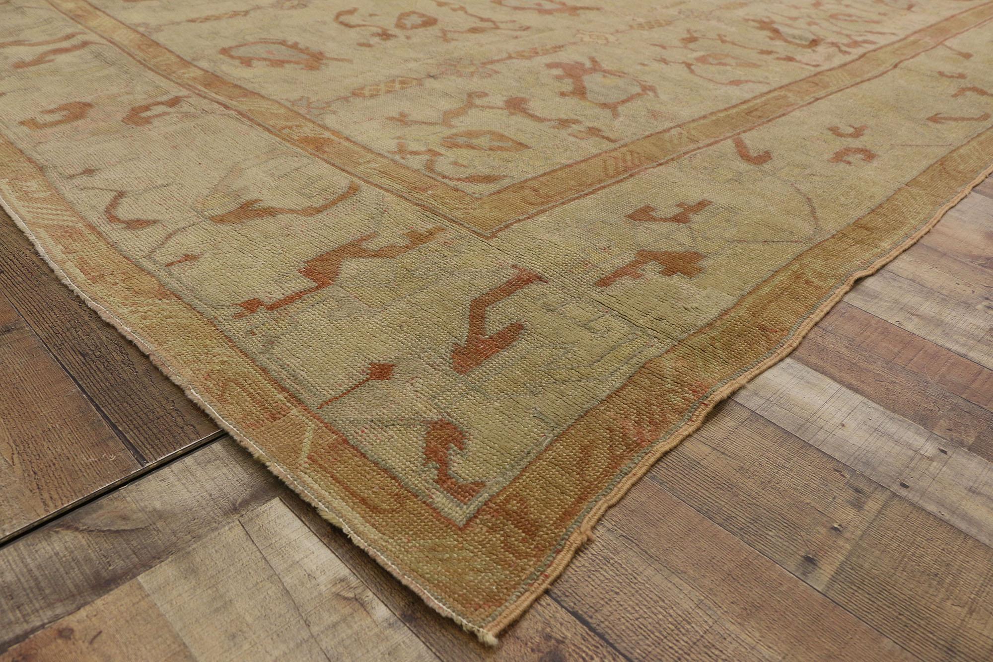 20ième siècle Antique tapis turc Oushak de style rustique Arts & Crafts en vente