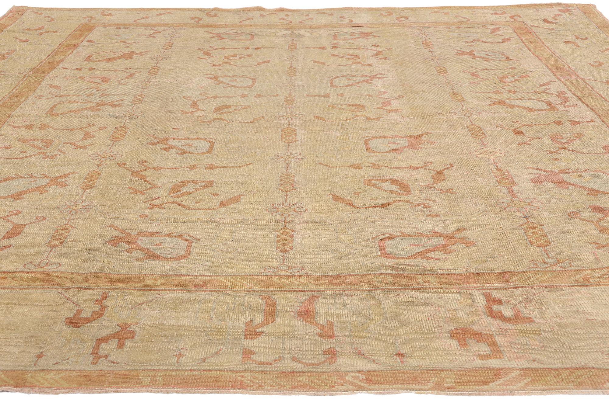 Noué à la main Fin du 19e siècle, ancien tapis turc Oushak de style traditionnel en vente