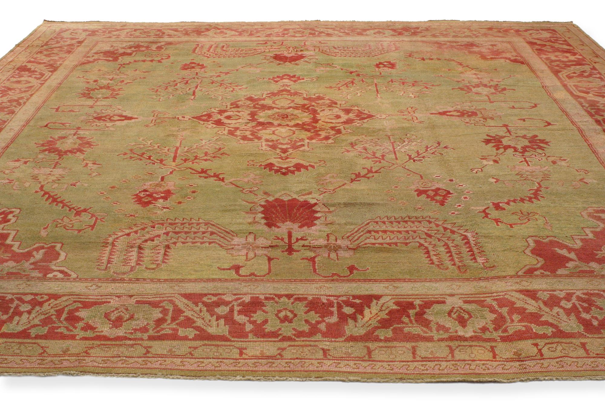 Antiker türkischer Oushak-Teppich mit weichen Weidenbaummuster (Ästhetizismus) im Angebot