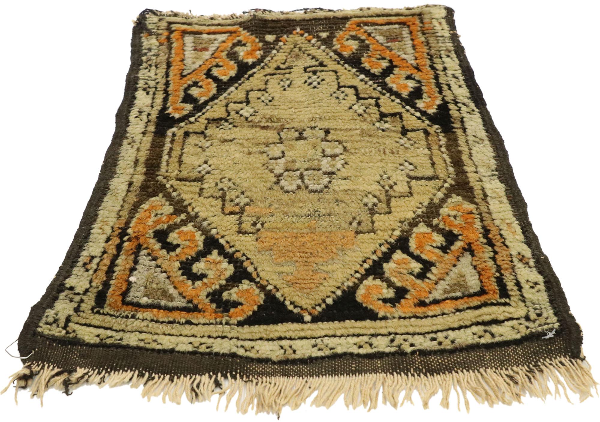 Antiker türkischer Oushak-Teppich, Timeless Appeal trifft auf stilvolle Langlebigkeit (Türkisch) im Angebot