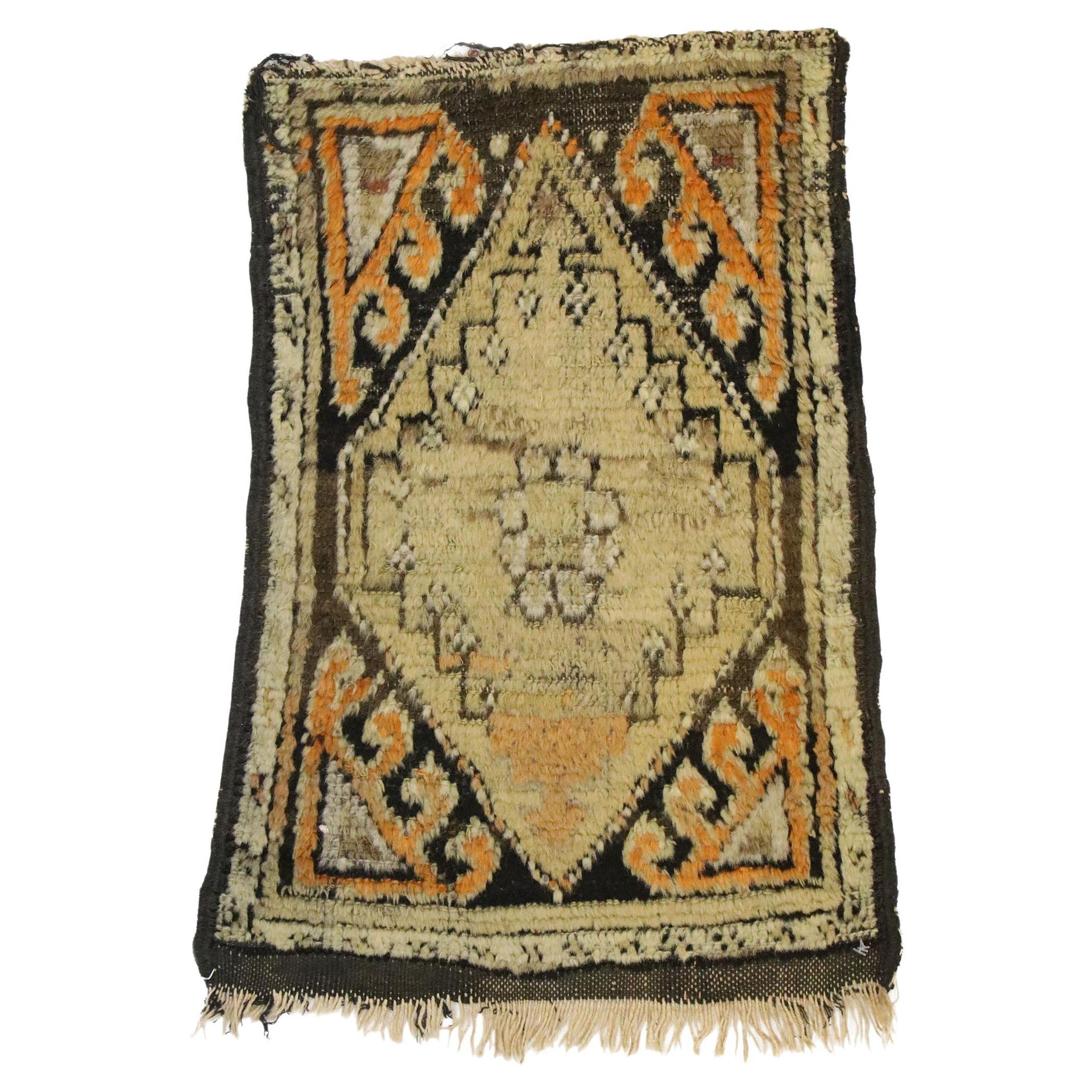Antique Turkish Oushak Carpet, Timeless Appeal Meets Stylish Durability