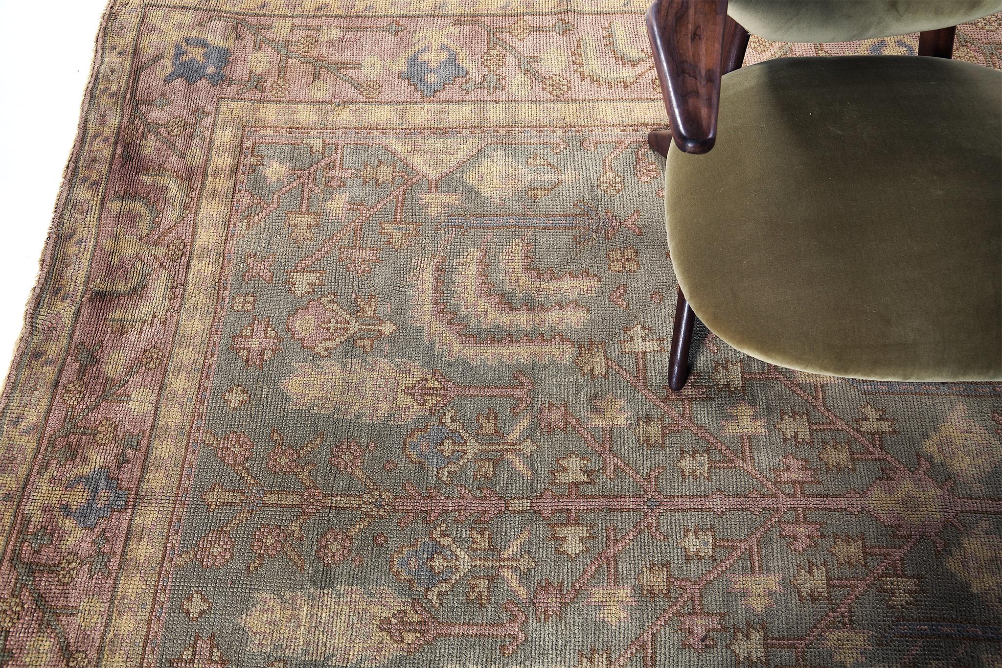 Antique Turkish Oushak In Good Condition For Sale In WEST HOLLYWOOD, CA