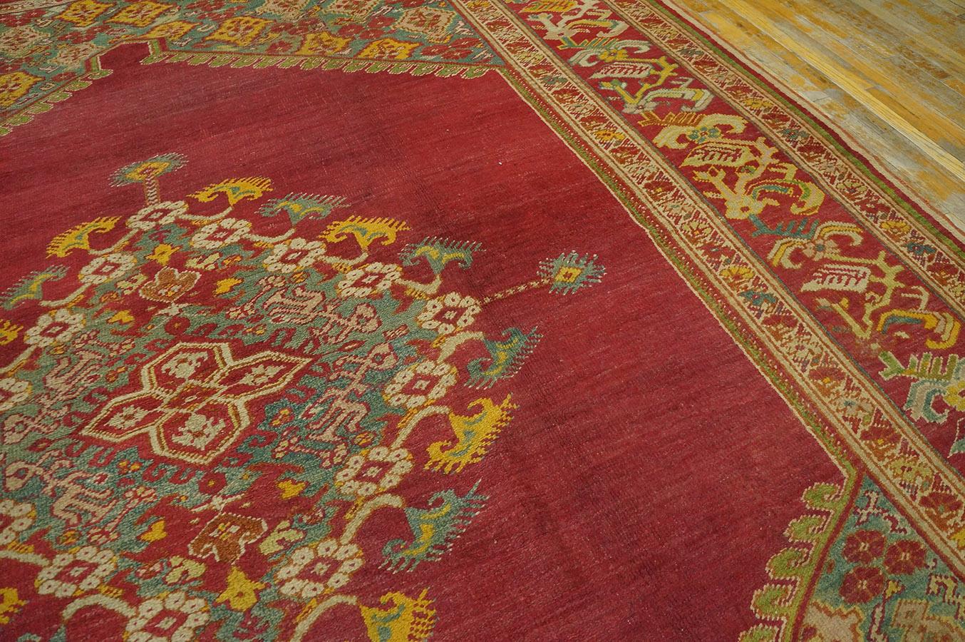 19th Century Turkish Ghiordes Oushak Carpet ( 10' x 14' - 305 x 427 ) For Sale 11