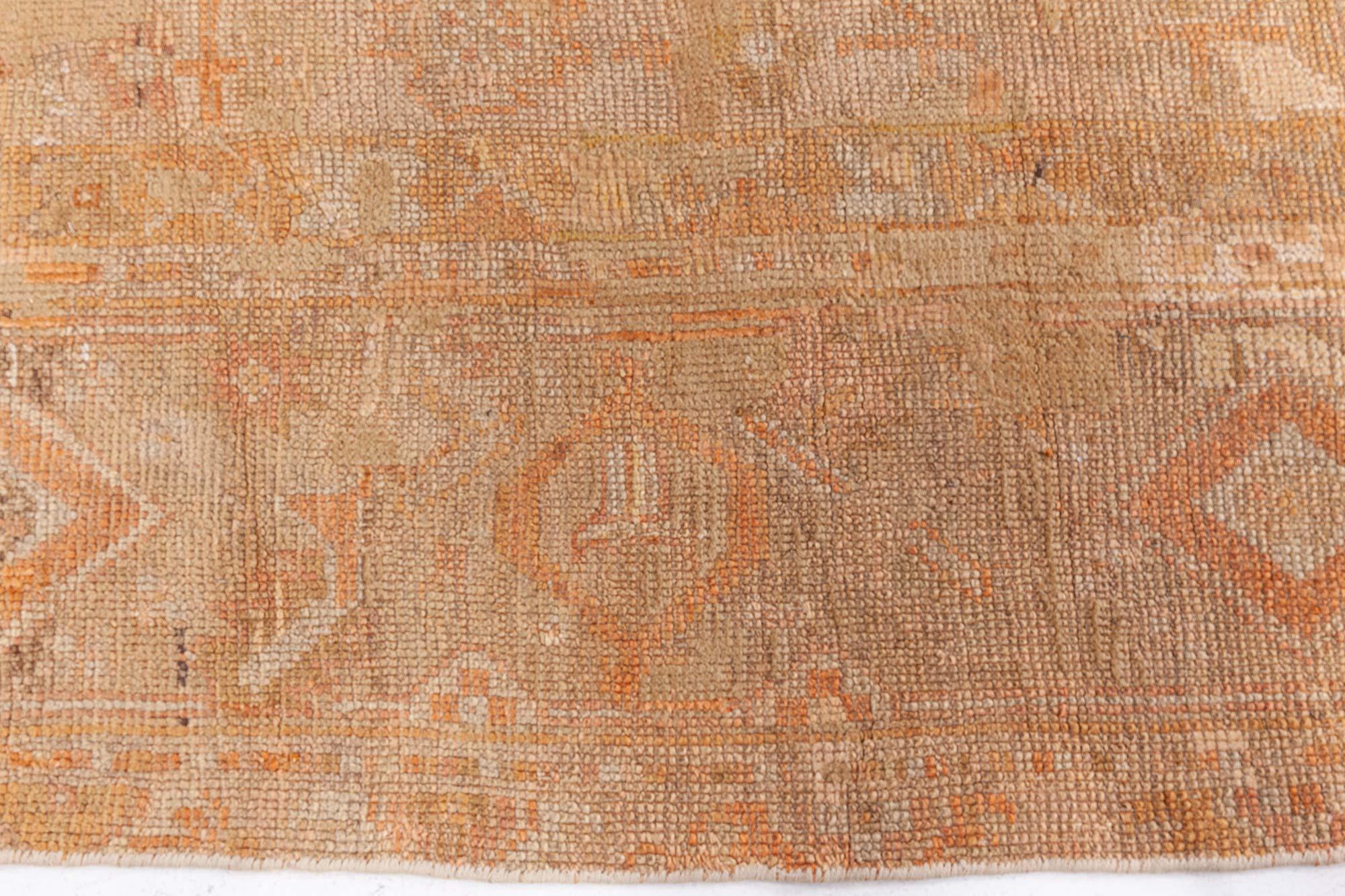 Turc Tapis d'Oushak turc ancien en laine fait à la main Doris Leslie Blau en vente