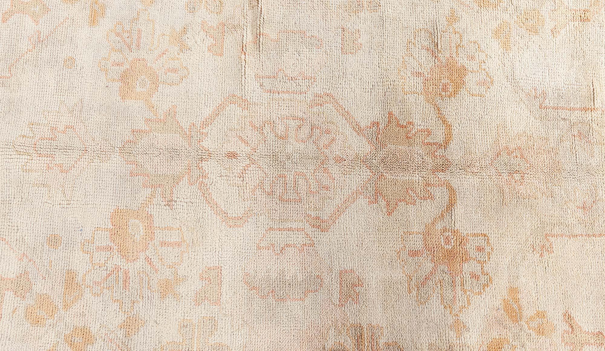 20th Century Doris Leslie Blau Antique Turkish Oushak Handmade Wool Rug For Sale