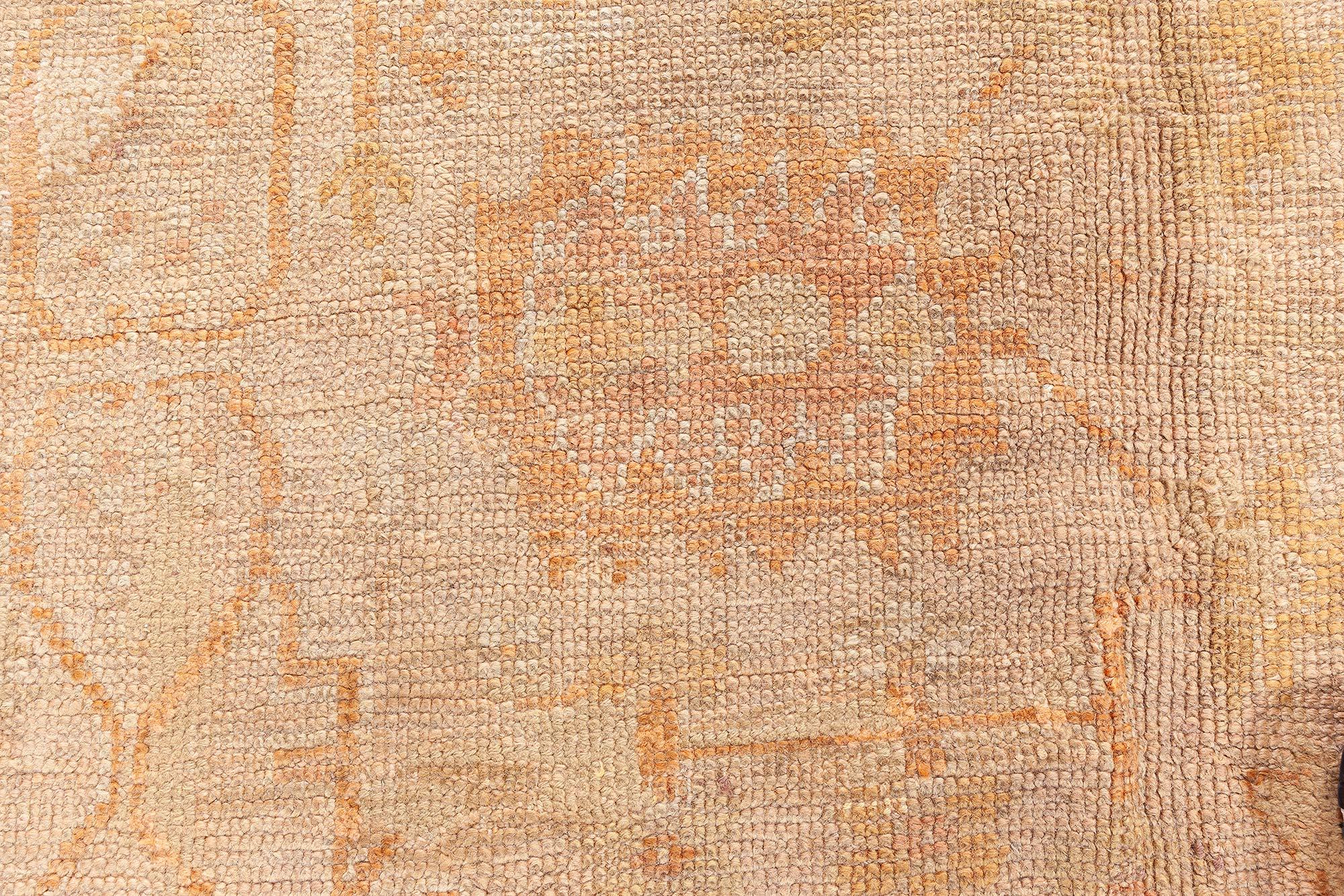 Laine Tapis d'Oushak turc ancien en laine fait à la main Doris Leslie Blau en vente