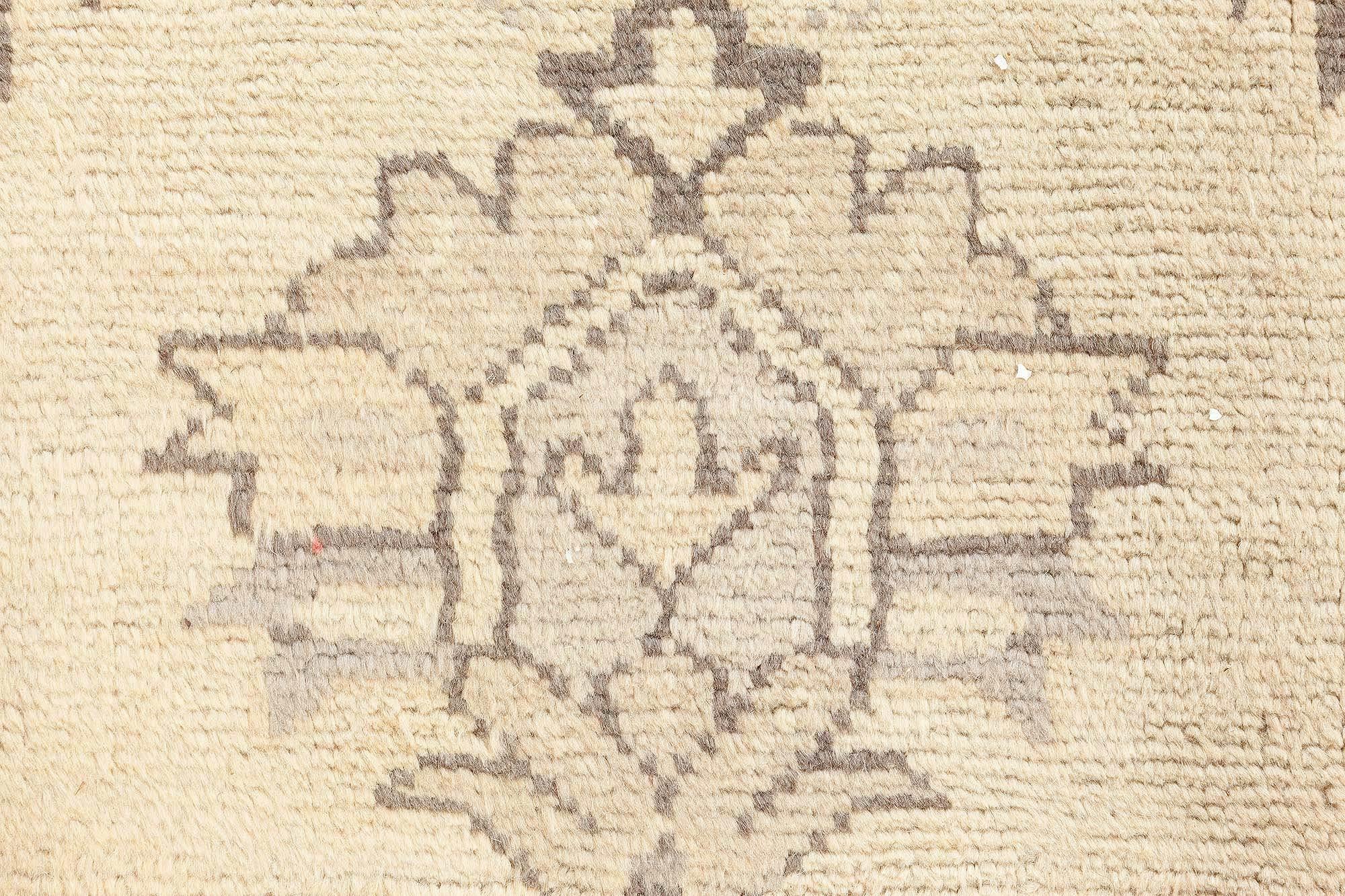 Antique Turkish Oushak Handwoven Wool Carpet
Size: 13'6