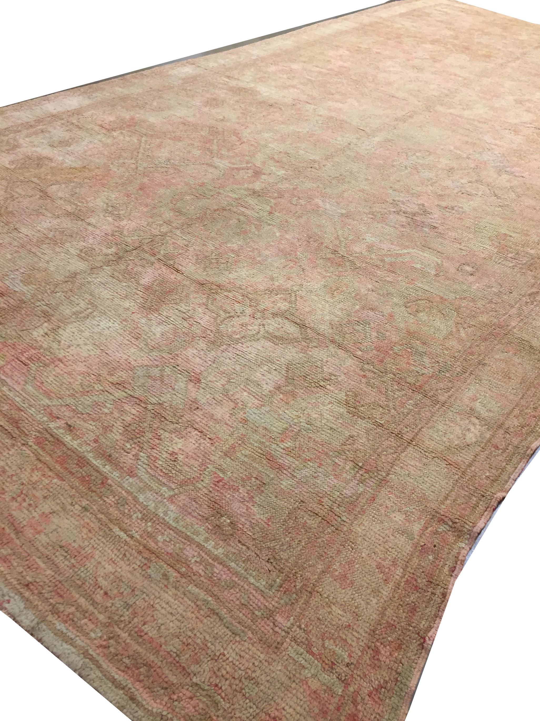 XIXe siècle Ancien tapis turc Oushak Kelleh noué à la main, vers 1900 en vente