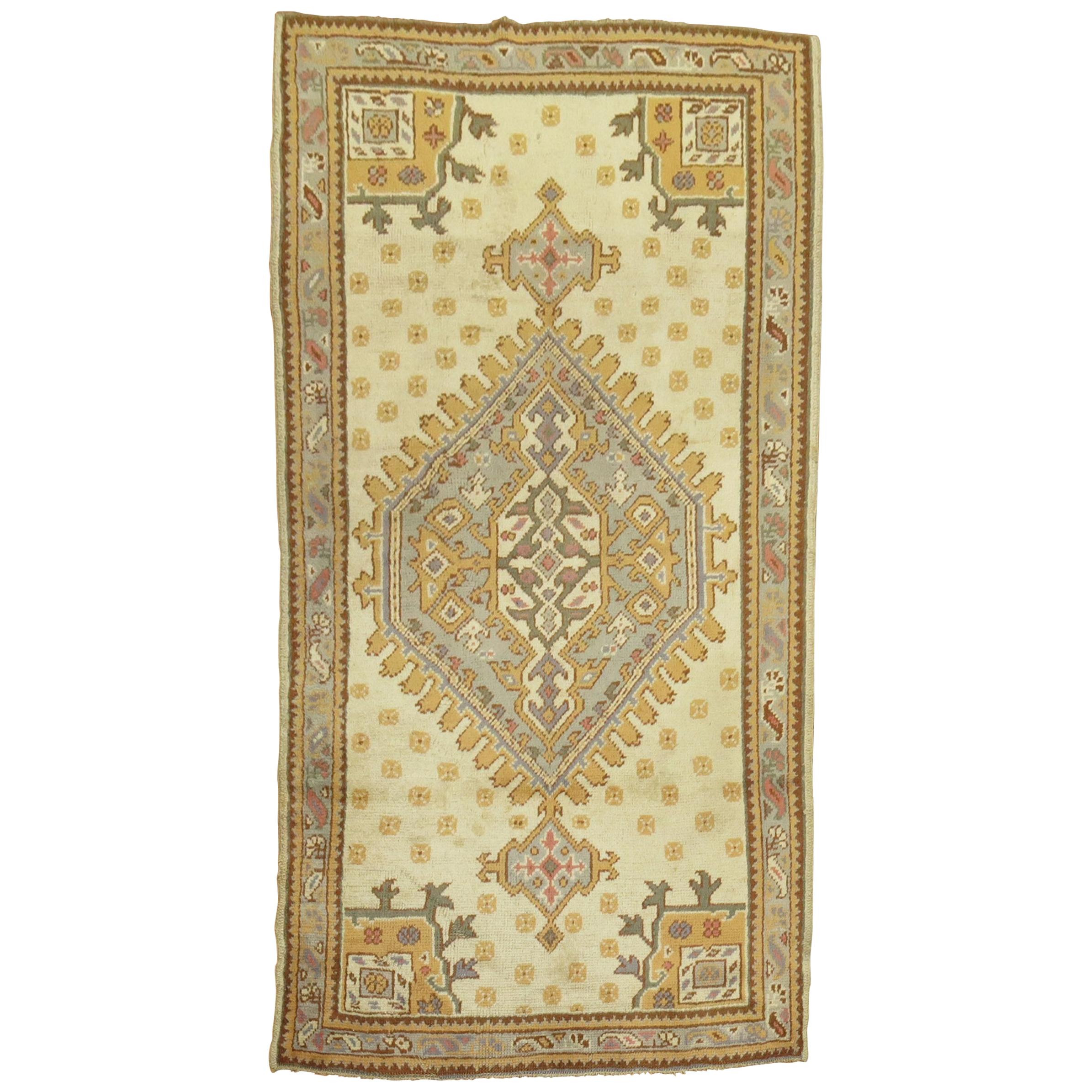 Antique Turkish Oushak Large Medallion Traditional Rug For Sale