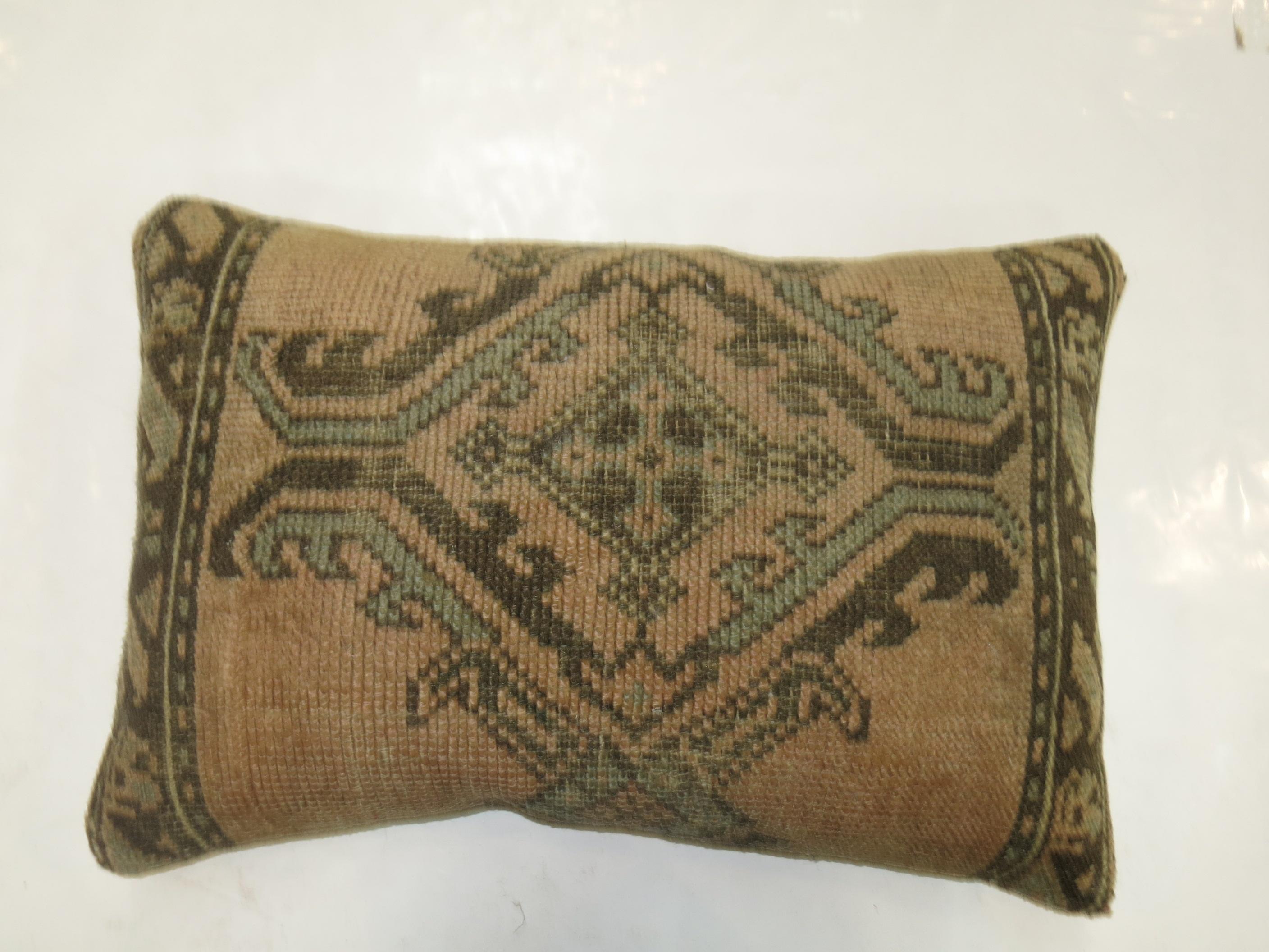 Antique Turkish Oushak Large Rug Pillow In Good Condition In New York, NY