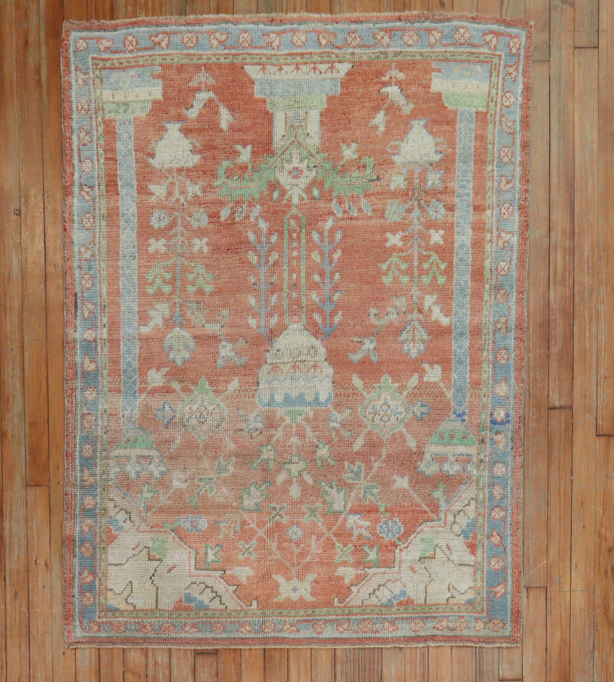 Beautiful early 20th Century Antique Turkish Oushak Prayer rug,

Measures: 3'8'' x 4'11''.