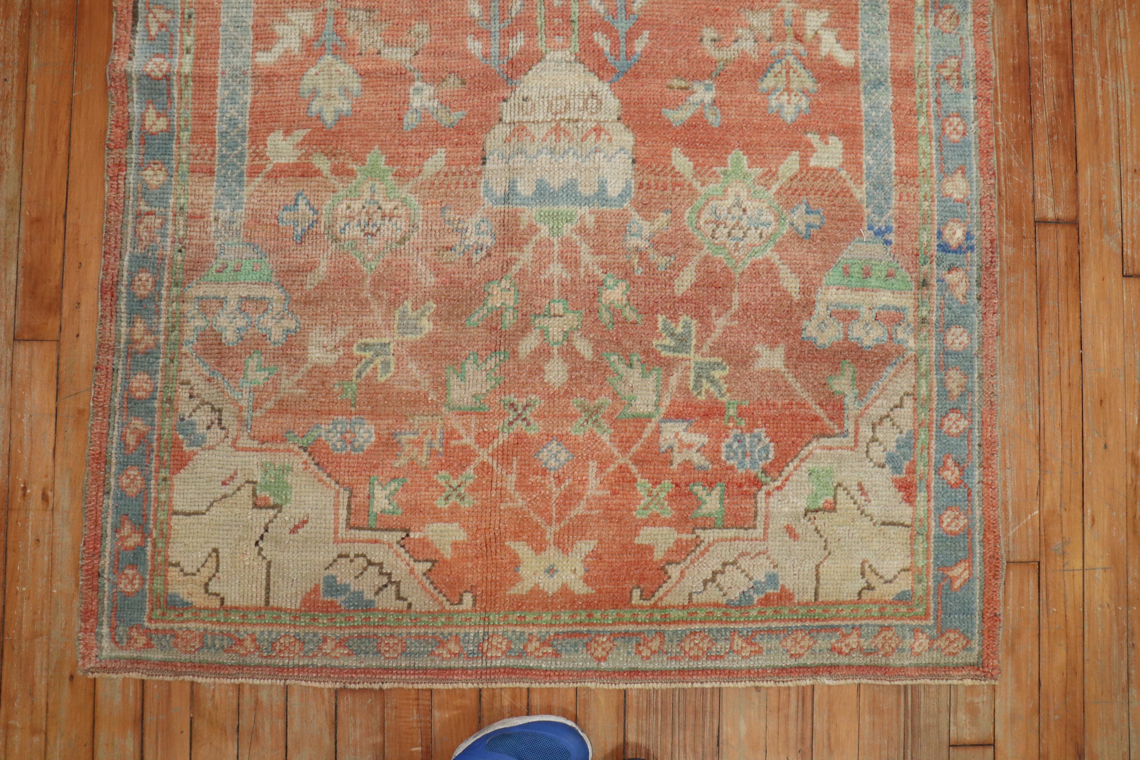 Antique Turkish Oushak Prayer Rug In Good Condition For Sale In New York, NY