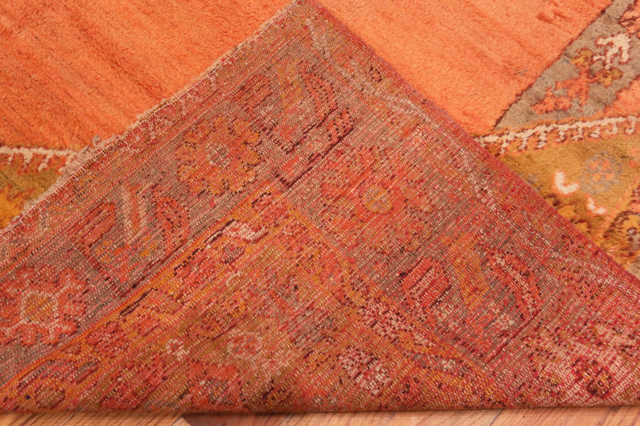 Antique Turkish Oushak Prayer Rug. Size: 6 ft 6 in x 7 ft 8 in 2