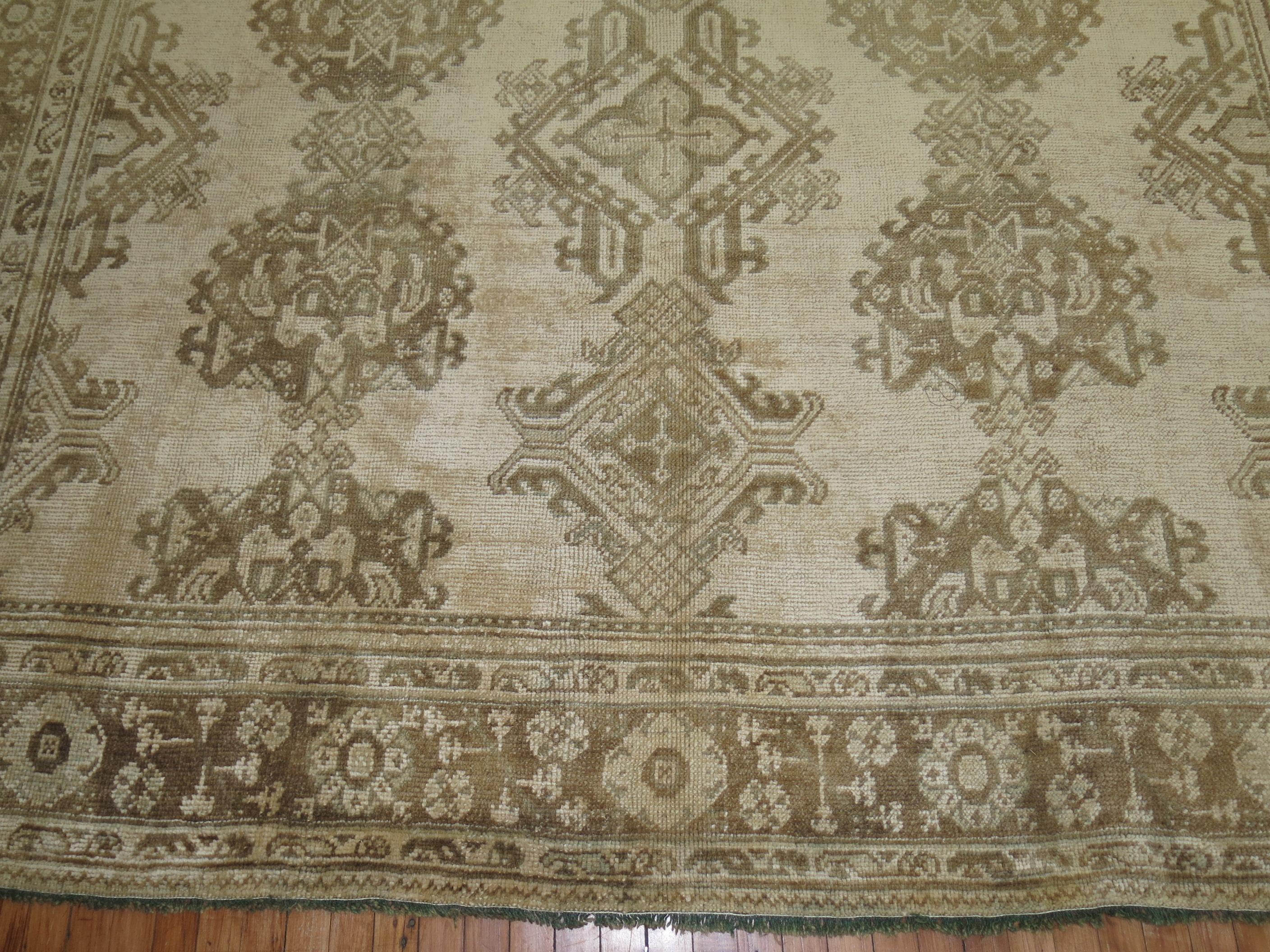 Antique Turkish Oushak Room Size Rug In Good Condition For Sale In New York, NY