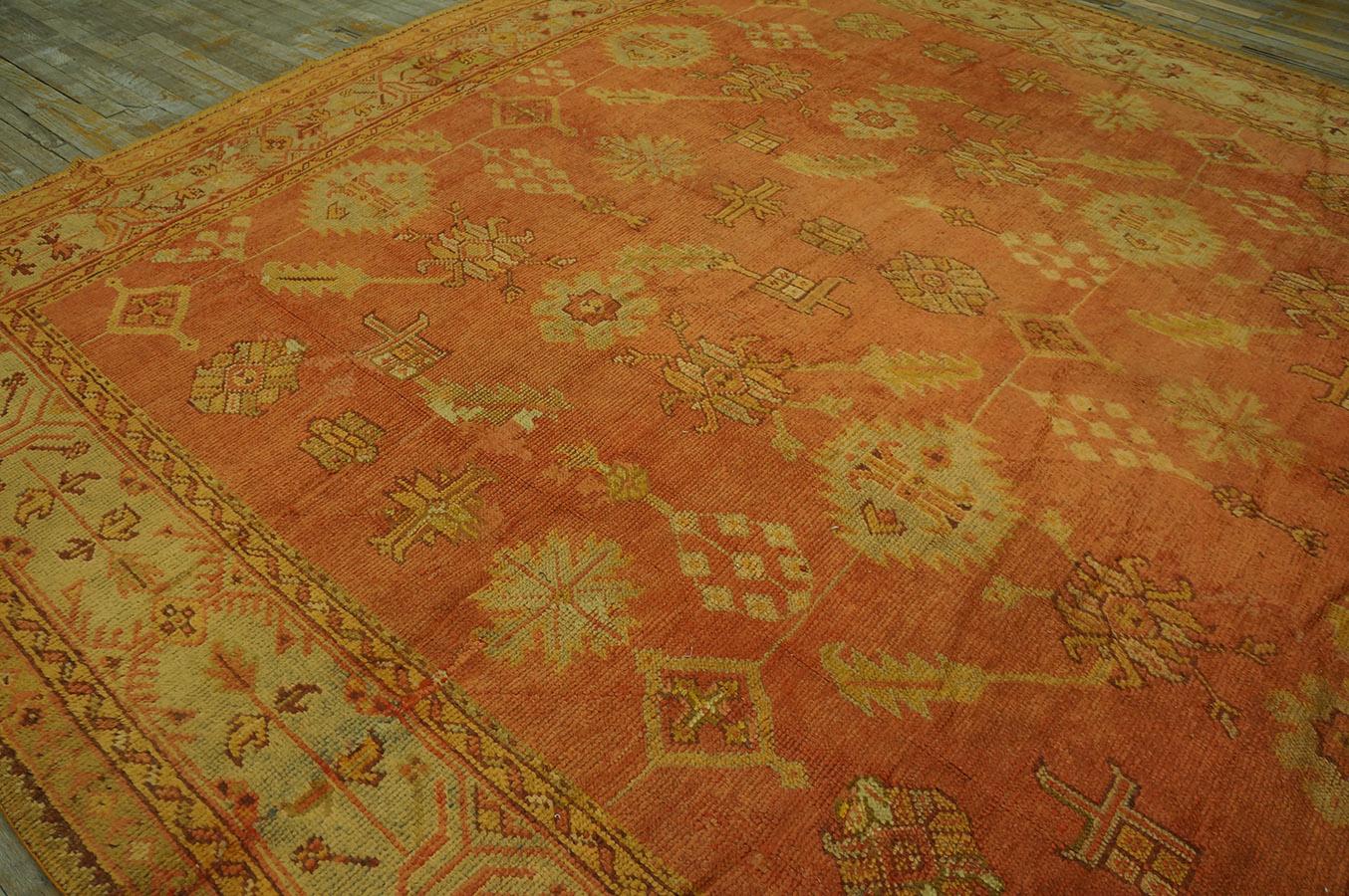 Early 20th Century Turkish Oushak Carpet ( 10'5'' x 12'6'' - 318 x 382 ) For Sale 11