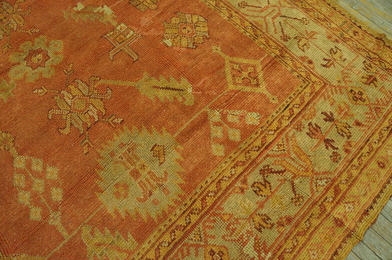 Early 20th Century Turkish Oushak Carpet ( 10'5'' x 12'6'' - 318 x 382 ) For Sale 12