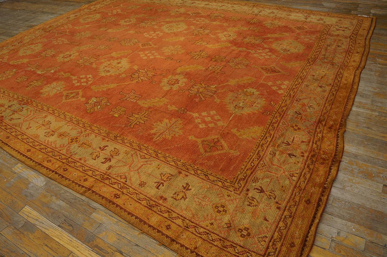 Early 20th Century Turkish Oushak Carpet ( 10'5'' x 12'6'' - 318 x 382 ) In Good Condition For Sale In New York, NY