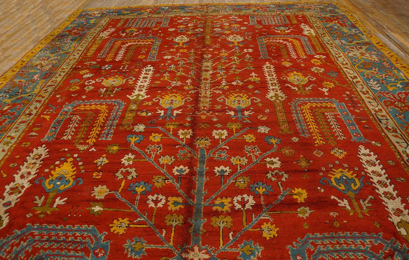 Late 19th Century Turkish Oushak Carpet  ( 11' 5'' x 14' 6'' - 348 x 442 cm ) In Good Condition For Sale In New York, NY
