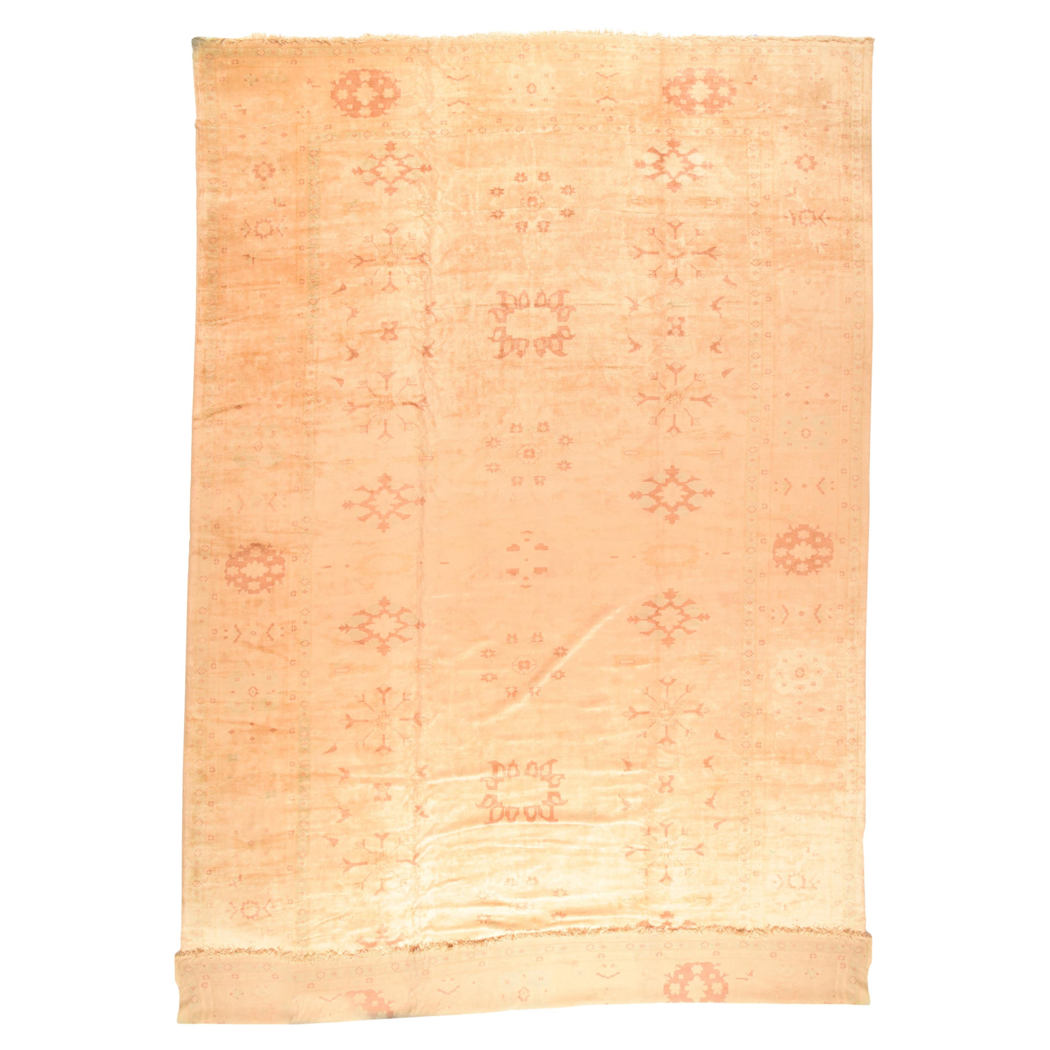 Antiker türkischer Oushak-Teppich 14'0" x 21'0"