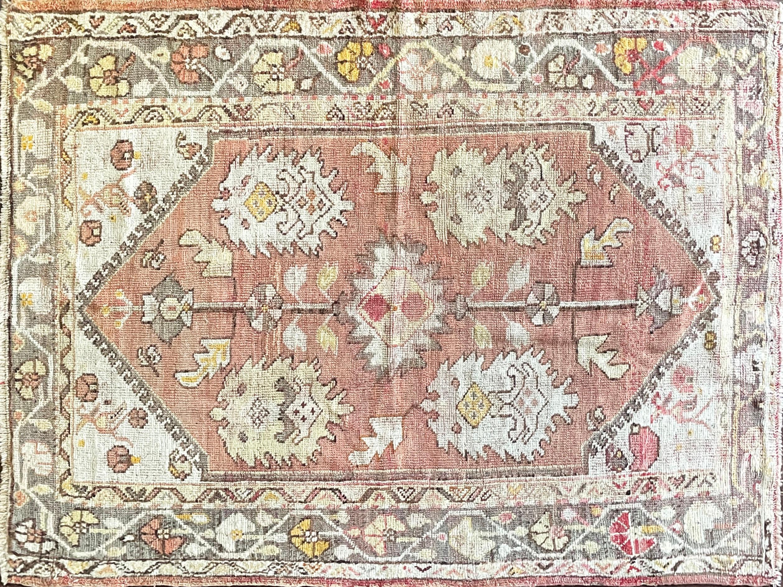 Its condition is very good, nice short even pile throughout the rug, the two ends are secured and the two sides are original and secured. It has been professionally cleaned and ready to be use on any floor.
The Ghiordes captured the hearts of