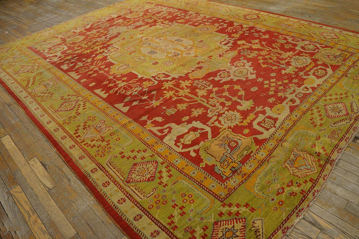 Türkischer Oushak des späten 19. Jahrhunderts  Teppich ( 9' x 12' - 270 x 365 cm) (Spätes 19. Jahrhundert) im Angebot