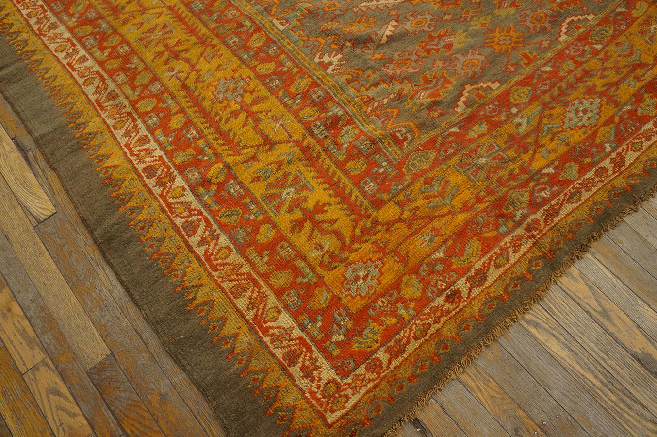 Late 19th Century Turkish Oushak Carpet ( 9'7'' x 11'3'' - 292 x 343 cm) For Sale 4