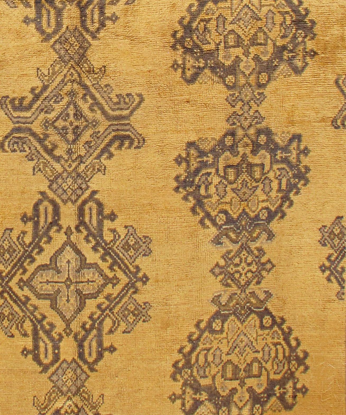 Antico tappeto turco Oushak, 1900 circa  9'4 x 11' in vendita 2