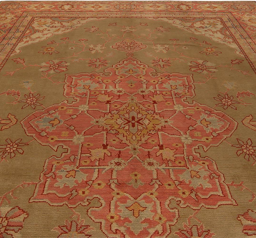 Antique Turkish oushak rug
Size: 9'6