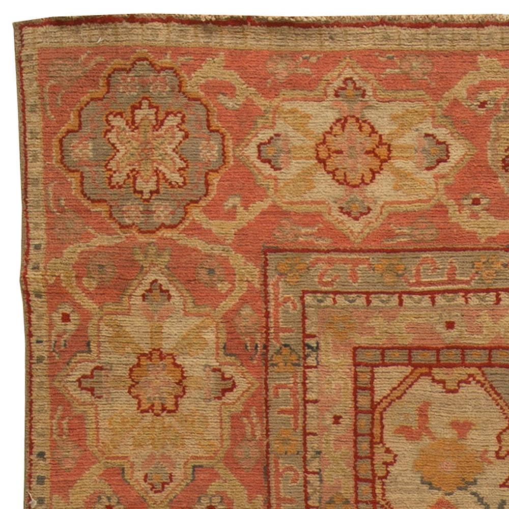 Antique Turkish Oushak Rug In Good Condition For Sale In New York, NY