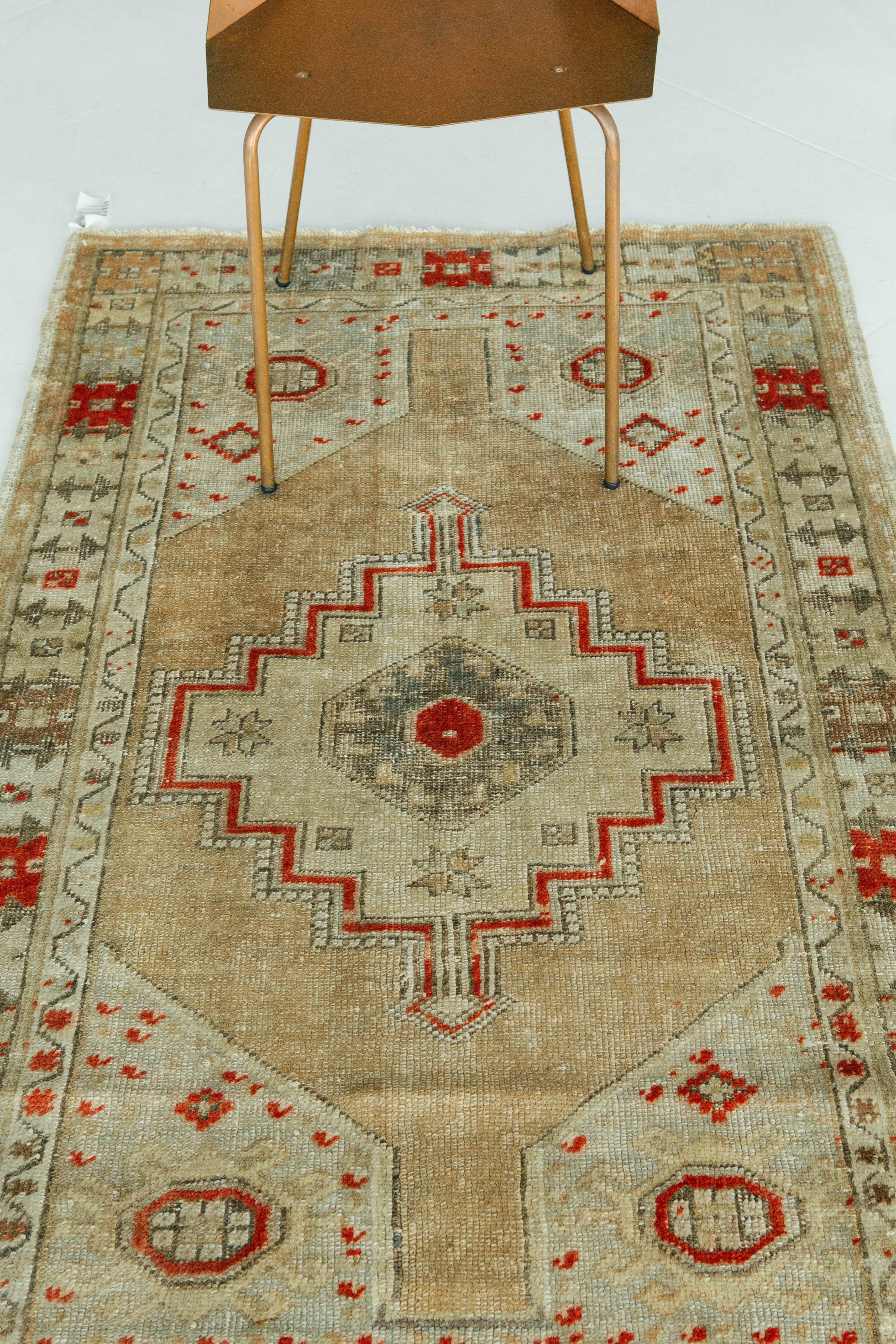 Antiker türkischer Oushak-Teppich (20. Jahrhundert) im Angebot