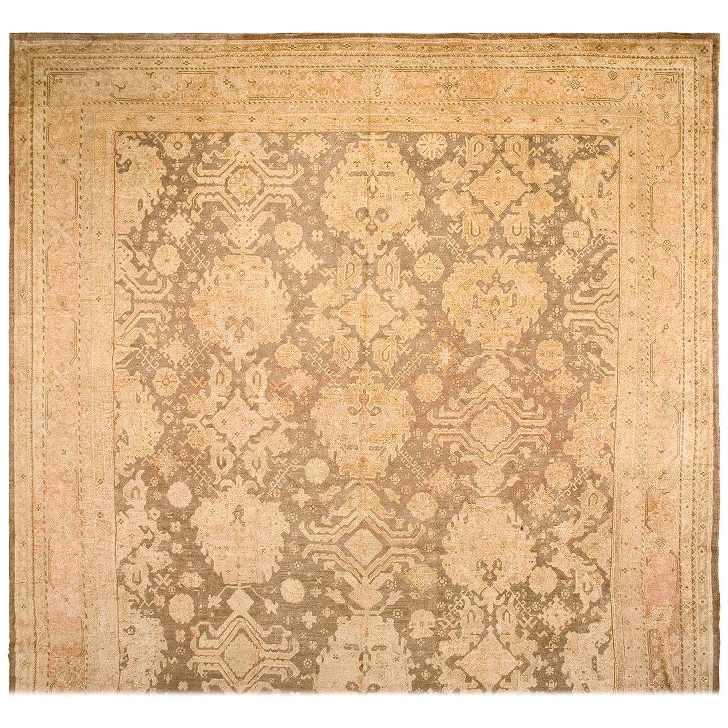 Early 20th Century Turkish Oushak Carpet ( 16' x 21'6" - 457 x 655 ) For Sale