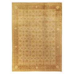 Europäischer Vintage-Teppich im Oushak-Stil mit goldenem und beige-braunem Blumenmuster