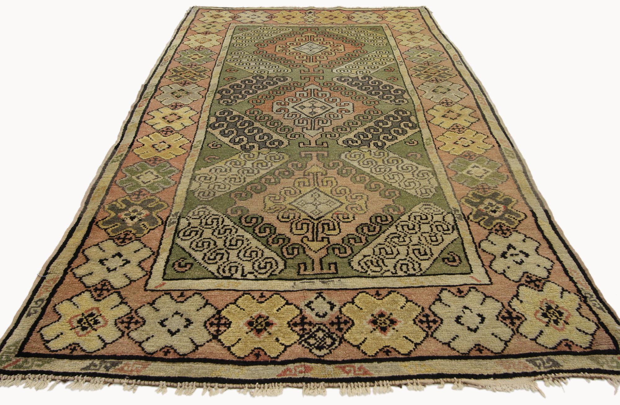 20th Century Antique Turkish Oushak Rug in a Classic Amulet Design For Sale