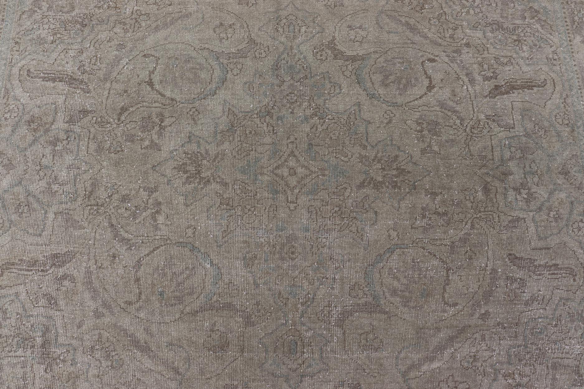 Antiker türkischer Oushak-Teppich in Mist Blau und weichen Grautönen 9'10 x 13'10 im Angebot 7