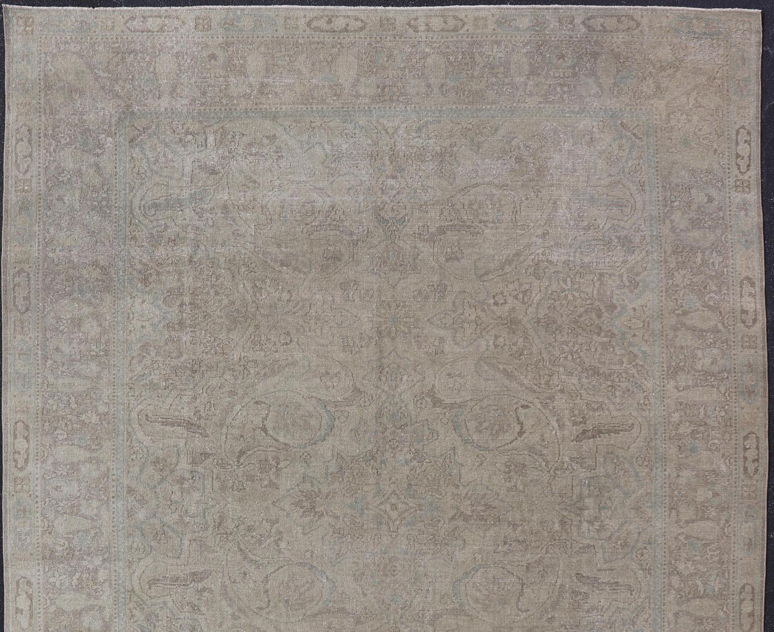 Antiker türkischer Oushak-Teppich in Mist Blau und weichen Grautönen 9'10 x 13'10 (Handgeknüpft) im Angebot