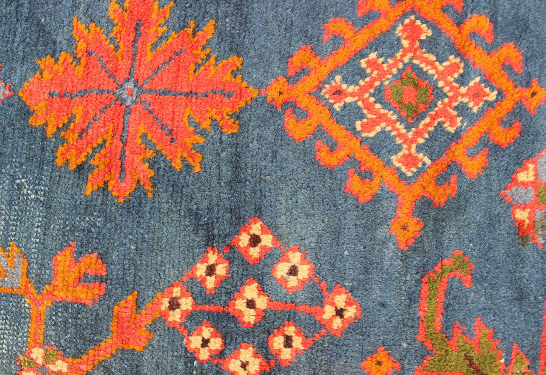 Antique Turkish Oushak Rug in Vibrant Blue, Red, Green with All-Over Design For Sale 9