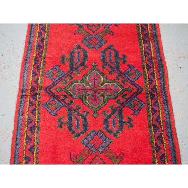 Antiker türkischer Oushak-Teppich in kleiner Größe, traditionelles Design, um 1920 (Gewebt) im Angebot