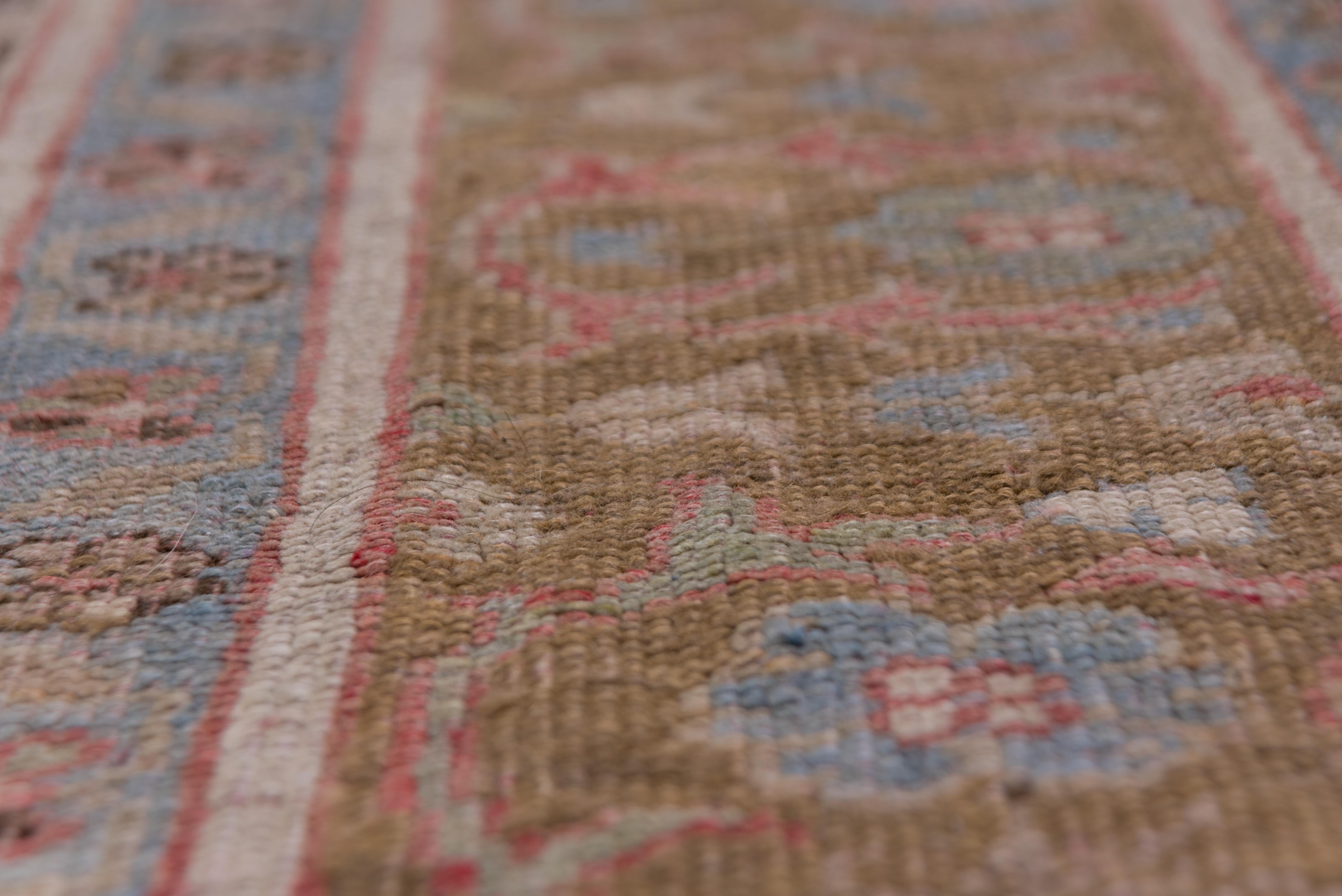 Antiker türkischer Oushak-Teppich, Palette in Rosa und Blau (Handgeknüpft) im Angebot