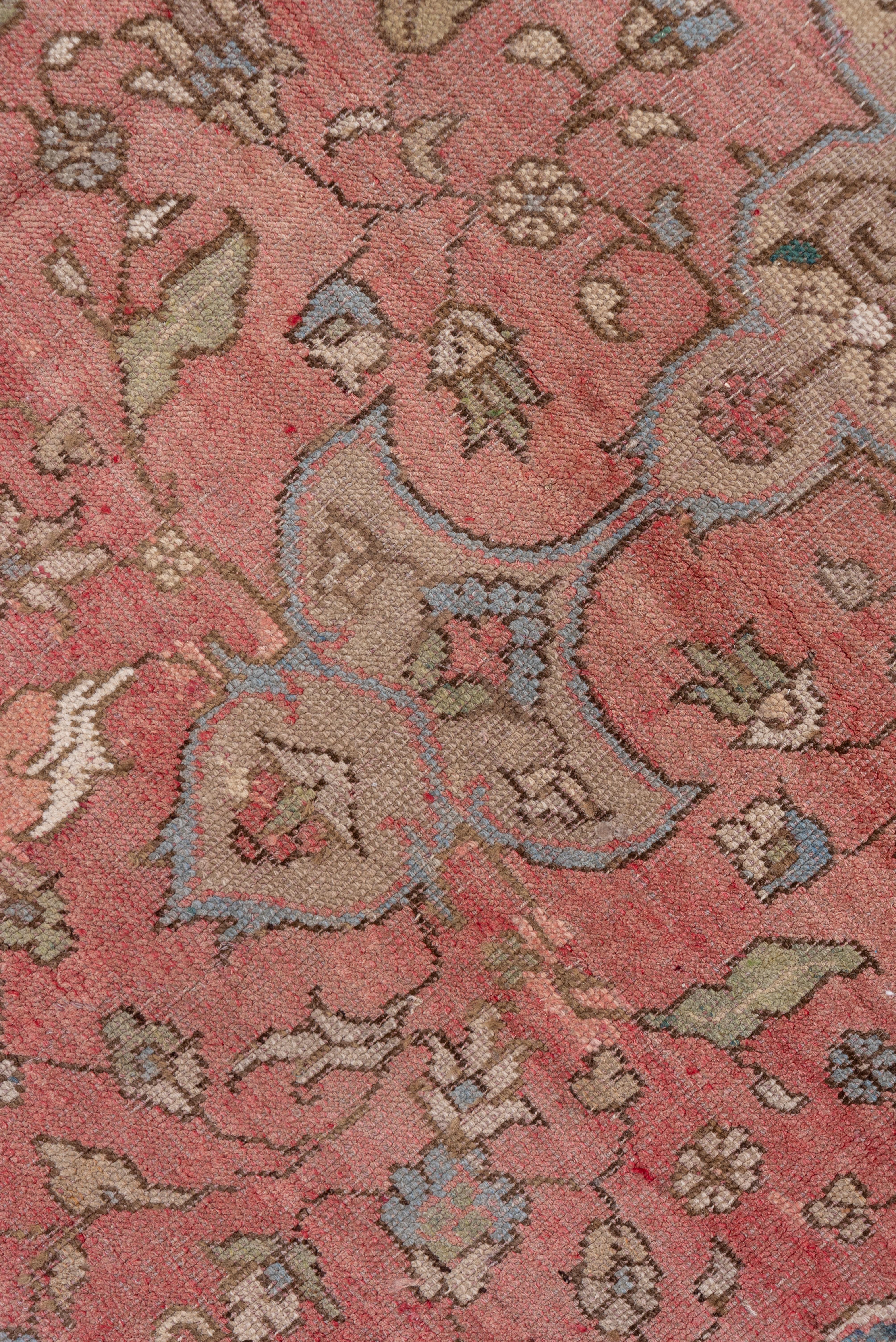 Antiker türkischer Oushak-Teppich, Palette in Rosa und Blau im Angebot 1