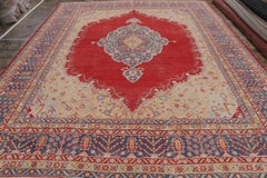 Antique Turkish Oushak Rug, Red Medallion and Floral Patterns - Rug & Kilim