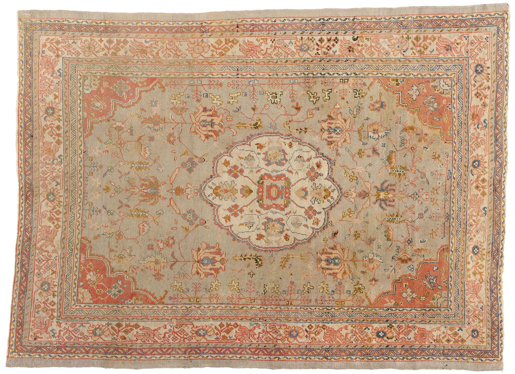1910's Turkish Oushak Carpet with Modern Style For Sale 4